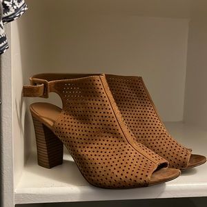 Madden NYC Heeled Peek-a-Boo Toe Sandals - Size 10